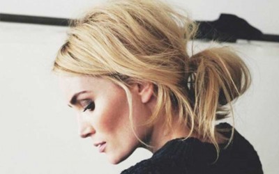 7 Monday Morning Hairstyles That You Can Do in Under 5 Minutes